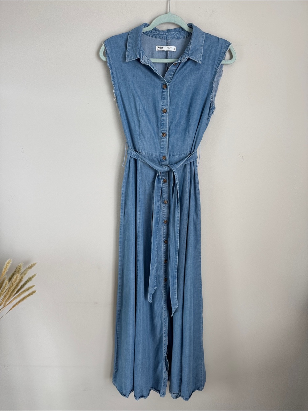 Zara Lyocell Denim Maxi Shirt Dress XS Blue Belted Button Front Sleeveless Boho - Picture 2 of 10